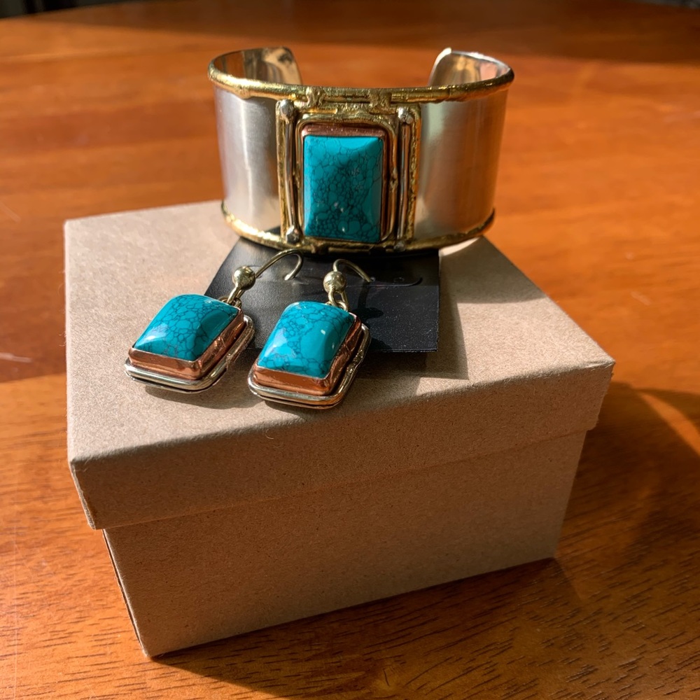 Authentic turquoise earrings and bracelet set